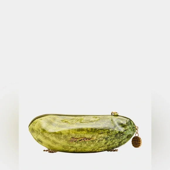 Betsey Johnson A BIG DILL GREEN Pickle Crossbody Bag NWT NEW WITH TAGS KITSCH - Picture 4 of 9